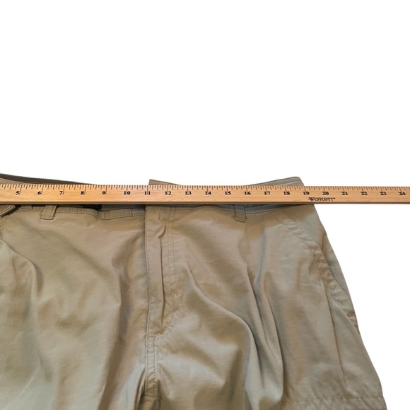 B.C. Clothing Expedition Tan Cargo Shorts-Size 38-5 Front Pockets-2 Back Pockets - Picture 10 of 13
